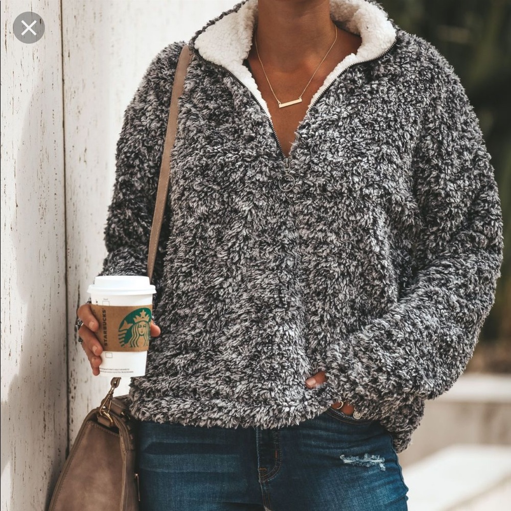 Vici  | Snow Fluff Zip Pullover | Medium